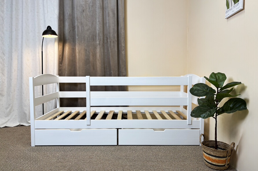 Дитяче ліжко з дерева Кіра комплект з бортиком і ящиком 