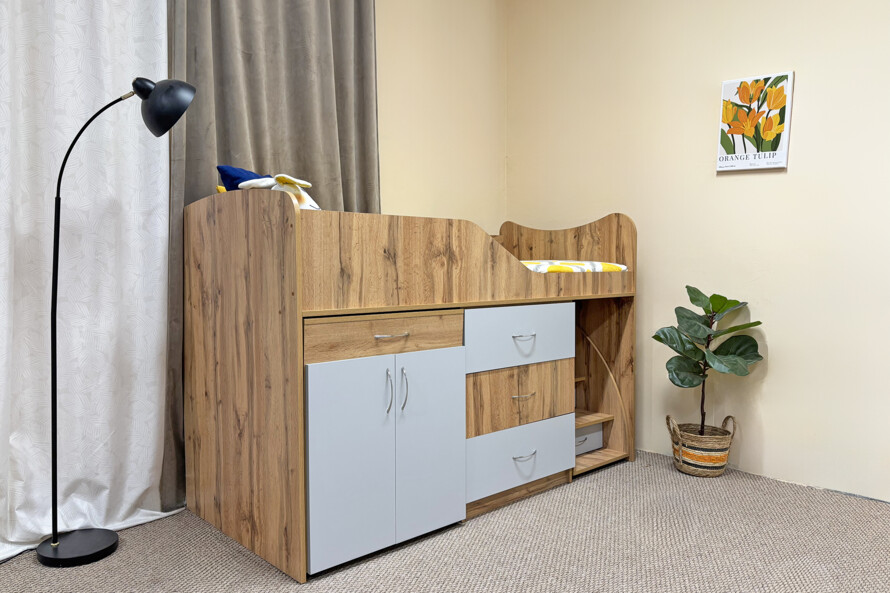 Кровать Комод Тахо со столом Цвет Тахо / Серый