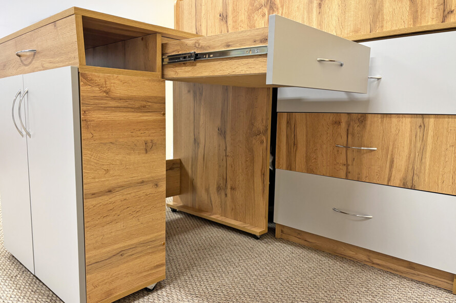 Кровать Комод Тахо со столом Цвет Тахо / Серый