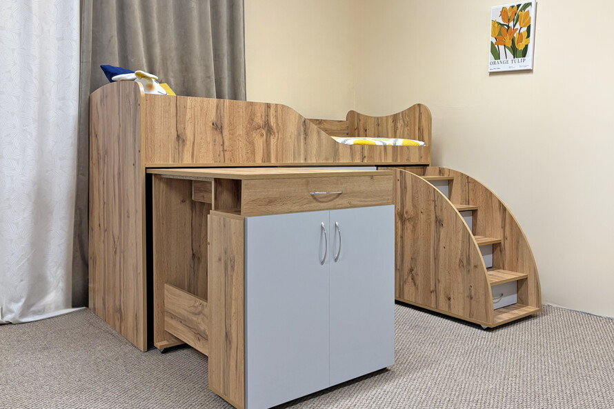 Кровать Комод Тахо со столом Цвет Тахо / Серый