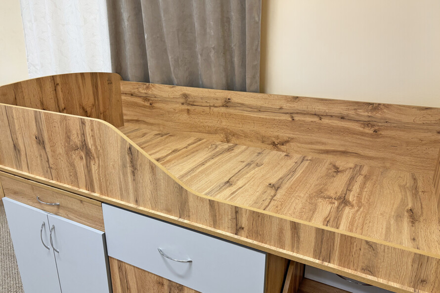 Кровать Комод Тахо со столом Цвет Тахо / Серый