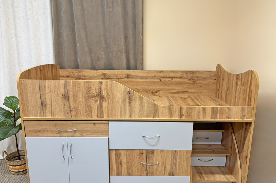 Кровать Комод Тахо со столом Цвет Тахо / Серый