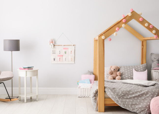 Ліжко з бука, чи варто купувати дитинІ?