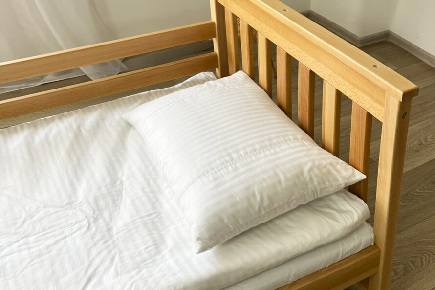 Дитяче ліжко з дерева Адель (бук) Натуральний