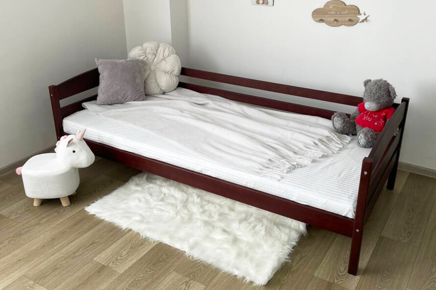 Дитяче ліжко з дерева Хьюго (бук) Тонований