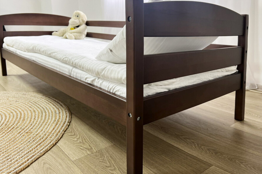 Дитяче ліжко з дерева Хьюго (бук) Тонований