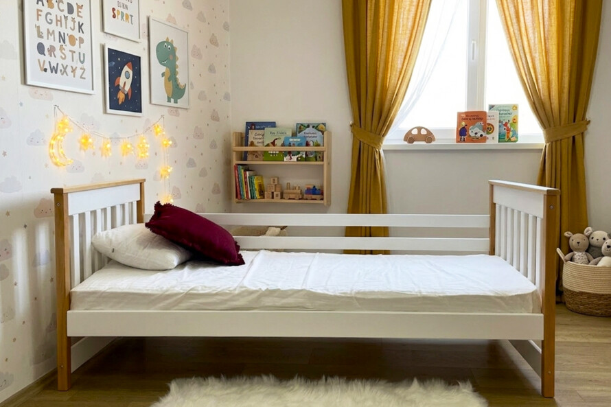 Ліжко дитяче з дерева Адель (бук) Колір RAL