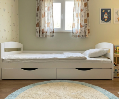 Дитяче ліжко з бортиком Вінні (бук) Колір RAL