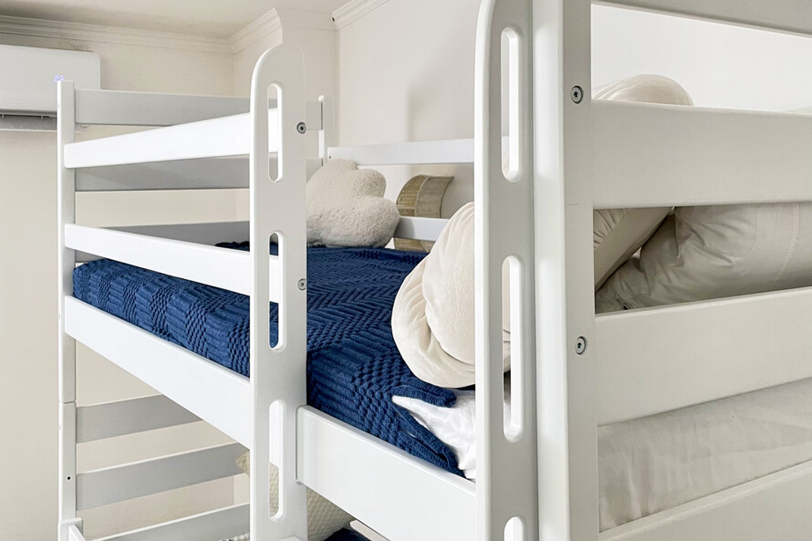 Кровать двухъярусная Амели (бук) Цвет RAL