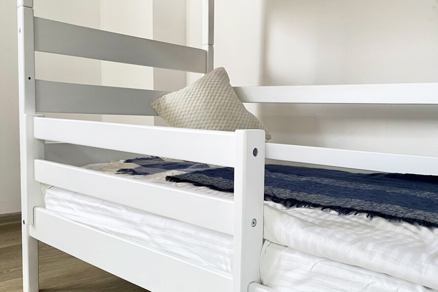 Кровать двухъярусная Амели (бук) Цвет RAL